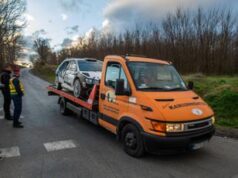 Incidente in un rally in Ungheria, auto sul pubblico: 4 morti