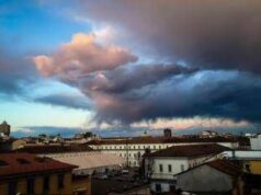 Maltempo, cieli grigi e Ottobrata: il meteo spacca l’Italia