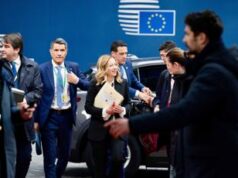 Meloni-Macron, disgelo a Bruxelles: asse Italia-Francia su difesa europea