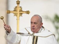 Messa di Pasqua, in 30mila per il Papa a San Pietro