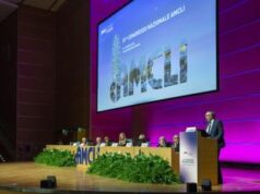 Microbiologia clinica e futuro, al congresso di Rimini il plauso della presidente della Commissione Ue Ursula von der Leyen