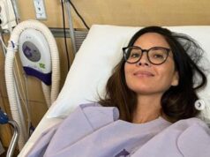 Olivia Munn e la malattia: “Operata 4 volte per cancro al seno”
