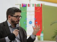 Putin, lo scenario di Savino: “Per ora non cambierà i vertici altrimenti darebbe forza agli elettori”