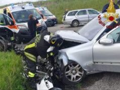 Scontro tra tre auto sulla Pontina Vecchia: morta una bimba di 8 anni