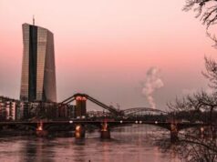 “Transizione green può costare 1/3 della produttività delle imprese”, l’allarme della Bce