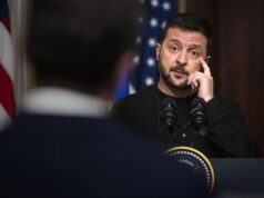 Ucraina, Zelensky e il piano di Putin: “Dateci armi o guerra presto in Europa”