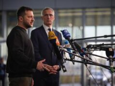 Ucraina, il Papa e la ‘bandiera bianca’: la risposta della Nato, la reazione di Kiev