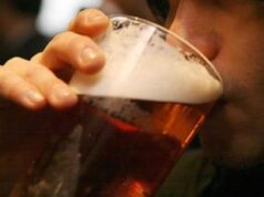 Alcol, l’allarme Iss: “3,7 milioni di italiani bevono fino ad ubriacarsi”