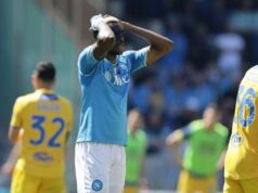 Napoli-Frosinone 2-2, doppietta di Cheddira frena gli azzurri