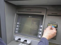 Roma, lo uccidono per rubargli tessera del reddito cittadinanza: due arresti a Velletri