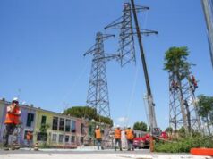 A Roma iniziata demolizione tralicci al Trullo, Gualtieri: “Attesa da decenni dai cittadini”