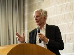 AI, Derrick de Kerckhove: “Serve arte nel fare le domande, i giornalisti lo insegnano”