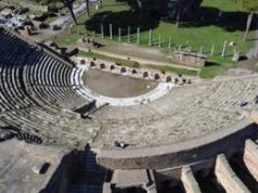 Da Patti Smith a Capossela, al via Ostia Antica Festival