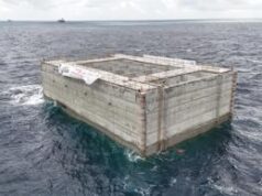 Genova, poggiato primo cassone nuova diga foranea