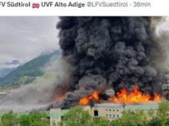 Incendio a Bolzano, fumo intenso: “Tenere porte e finestre chiuse”