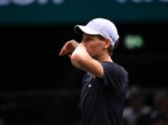 Roland Garros, Sinner: “Anca non preoccupa ma non sono al 100%”