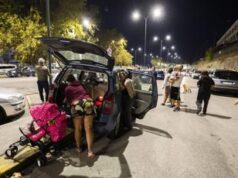 Terremoto Napoli, notte di paura ai Campi Flegrei: scuole chiuse