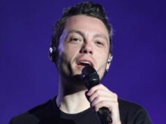 Tiziano Ferro risponde a Maionchi: “Sempre grato, perché dirmelo solo ora?”