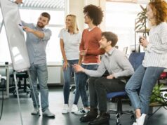 Amazon, per il 51% lavoratori italiani formazione utile per preparare rispetto a tradizionali lauree