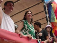 Da Fanpage al G7, Schlein attacca Meloni dal Pride: “Con lei Italia crolla sui diritti”