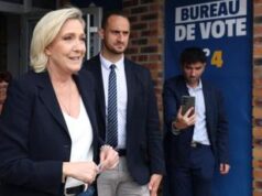 Elezioni Francia, prime proiezioni: Le Pen al 34%, sinistra al 28% e blocco Macron al 22%