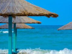 Estate Italia 2024, fino a 700 euro al giorno per lettino e ombrellone: l’indagine