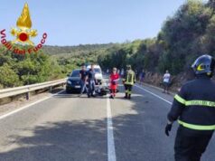 Incidente con la moto contro un camper, muore a 17 anni