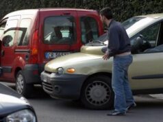 Rc Auto, assicurare la macchina a Napoli? Costa quasi il triplo che a Trieste