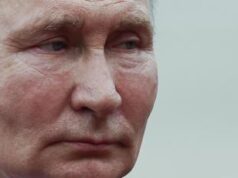 Russia, il messaggio di Putin: “Possiamo rivedere la dottrina nucleare”