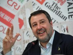 Salvini chiama Trump: “Perseguitato come Berlusconi, spero vinca”
