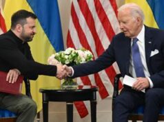 Ucraina, Biden manda nuove armi Usa. Zelensky: “Dobbiamo colpire in Russia”