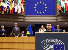 Ucraina, Ue apre a negoziati di adesione. Contatti Usa-Russia