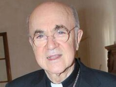 Scomunicato per scisma, Viganò non arretra e dice messa nel suo eremo