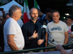 In 300 in piazza Bengasi per dire stop al mercato della droga piazza bengasi droga matteo rossino