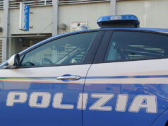 Giovane Marocchino Arrestato per Rapina ai Turisti con Spray Urticante polizia torino