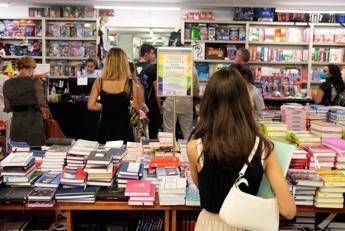 Scuola e caro libri, si preannuncia un salasso: di quanto sale la spesa