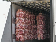 Droga tra la carne: arrestati Due Autisti Rumeni. Bloccato Traffico di Droga tra Francia e Italia camion carne