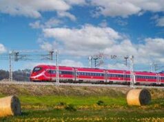 Treni, linea alta velocità fortemente rallentata tra Roma e Firenze per danni causati da incendio