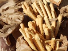 Grissini: lo snack italiano nato a Torino 345 anni fa grissini