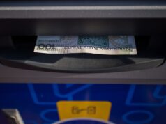 Clonava carte per carburante: 19enne arrestato a Torino