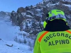 Valanga su versante trentino del monte Vioz, due feriti: uno è grave