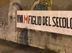 “Viva M figlio del secolo”, la provocazione con striscioni in tutta Italia m figlio del secolo