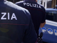 Scippo in pieno giorno nel centro a Torino: arrestati due marocchini polizia