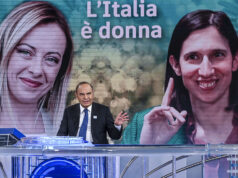 Elly Schlein e la critica a Meloni: strategia o mancanza di idee? schlein meloni