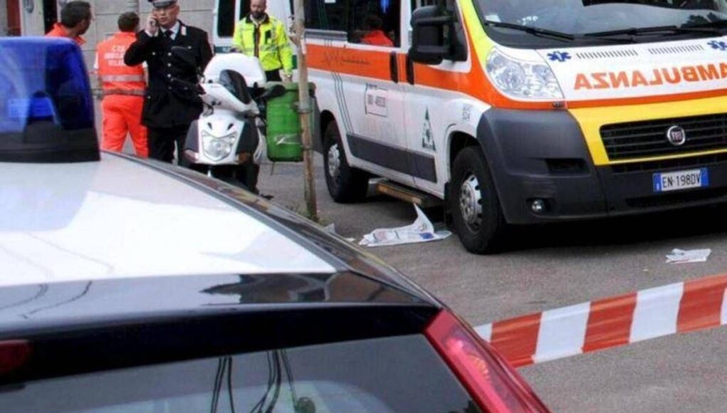 Fano, si attorcigliano i paracadute durante il lancio: 2 morti