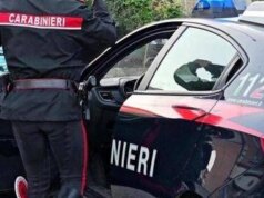 Gioca con lo smartwatch, bimbo di 4 anni fa 70 telefonate a 118 e 112