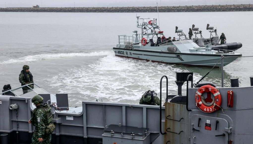 Taiwan, nuovi giochi di guerra dalla Cina: “Simuliamo il blocco dei porti”