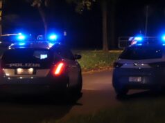 Fuga Spericolata A Torino: Inseguimento e Auto Abbandonata polizia torino