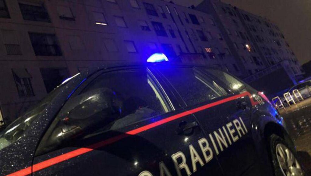 Aggressione in centro a Massa, 47enne muore sotto gli occhi del figlio di 11 anni