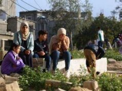 Gaza, Hamas accusa: raid su tenda di sfollati, morti 5 bimbi. Sirene suonano in Israele